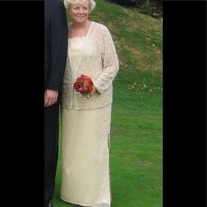 Scala Long beaded silk evening dress, with beaded Jacket size 18